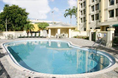 Holiday Express & Miami - By Ihg Hotel Hialeah