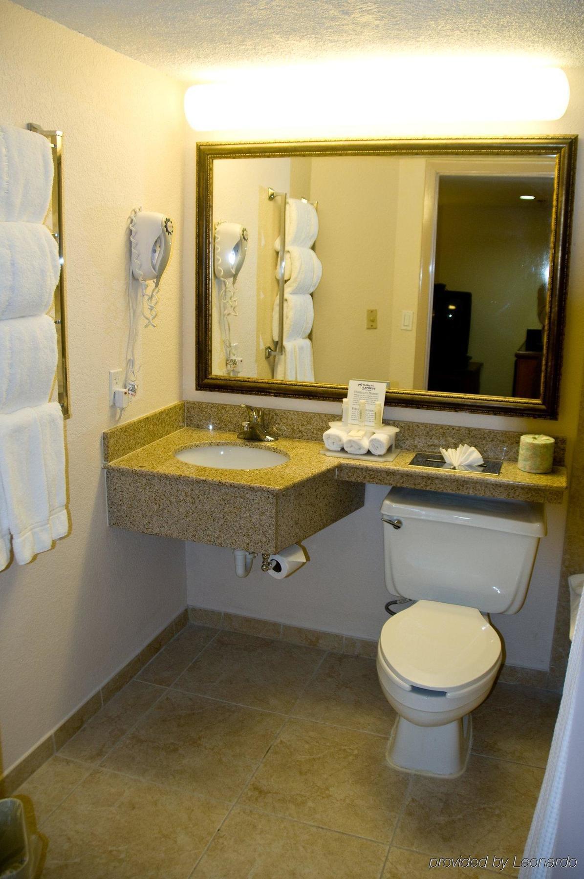 Hotel Holiday Express & Miami - By Ihg